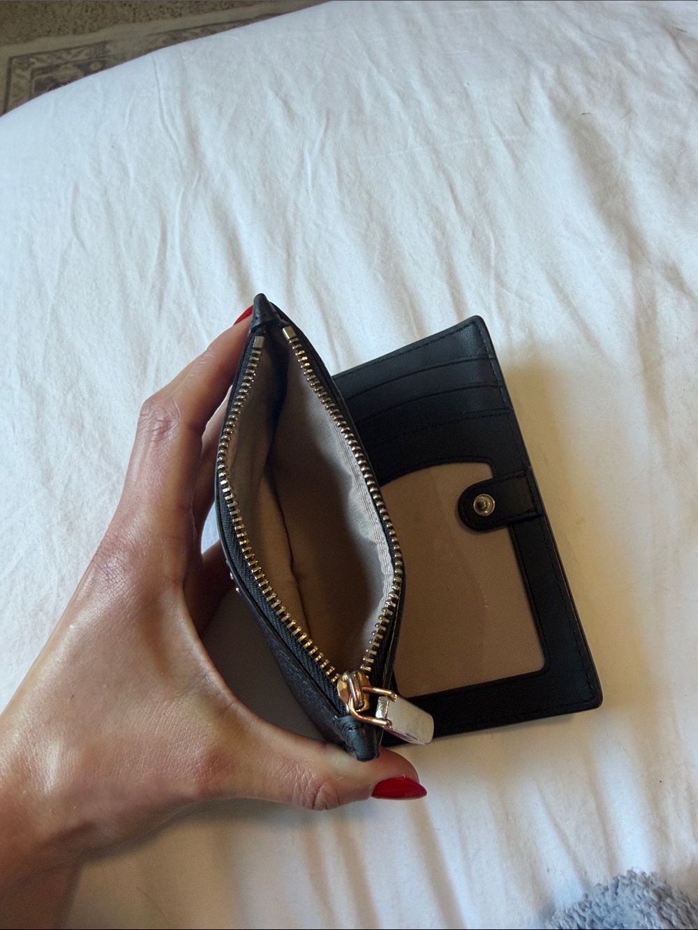 kate spade black pebble leather zip wallet with gold zipper pull - Picture 4 of 4